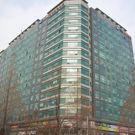 Residence & U Goyang Luaran gambar