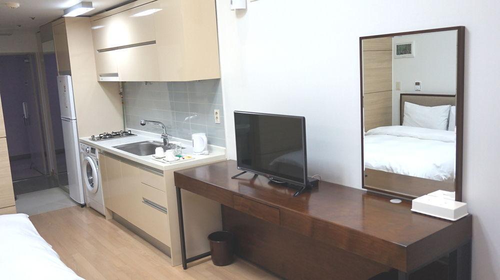Residence & U Goyang Luaran gambar
