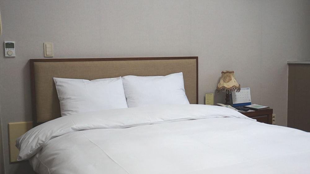 Residence & U Goyang Luaran gambar