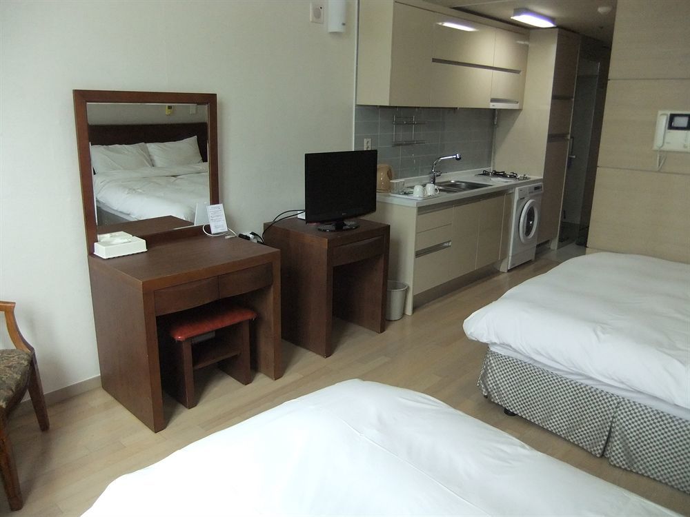 Residence & U Goyang Luaran gambar