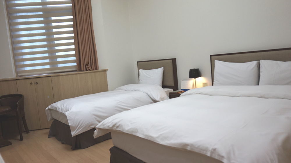 Residence & U Goyang Luaran gambar