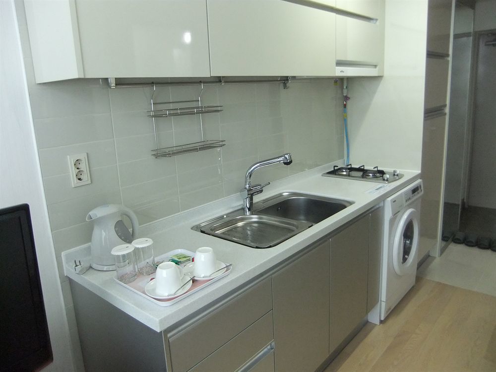 Residence & U Goyang Luaran gambar